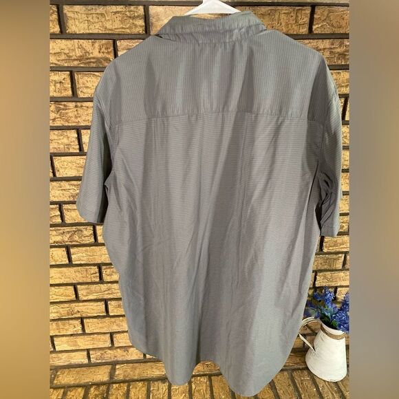 Swiss tech button up casual‎ top - Picture 3 of 5